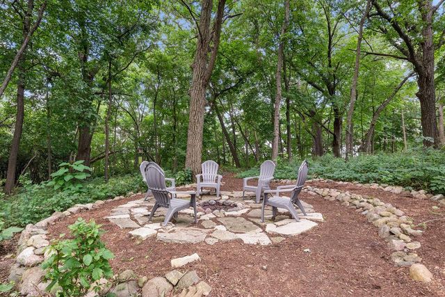 N63W29784 Woodfield COURT, Hartland, WI 53029