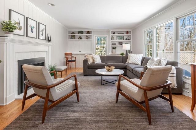 N63W29784 Woodfield COURT, Hartland, WI 53029