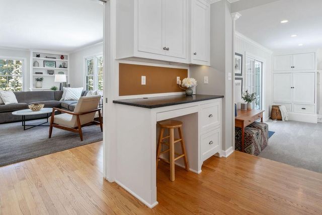 N63W29784 Woodfield COURT, Hartland, WI 53029