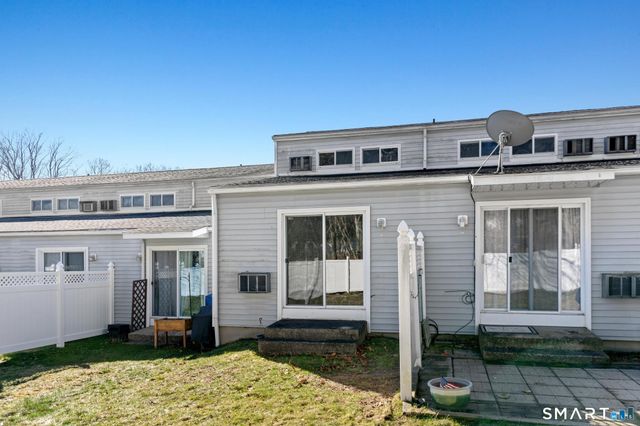 50 East Hill Road 3L, Canton, CT 06019