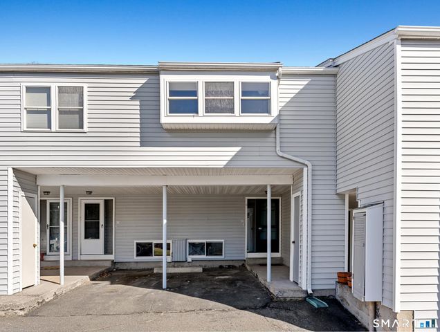 50 East Hill Road 3L, Canton, CT 06019
