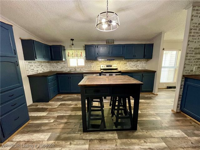 1114 Dogwood Street, Muldrow, OK 74948