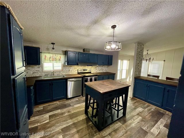 1114 Dogwood Street, Muldrow, OK 74948