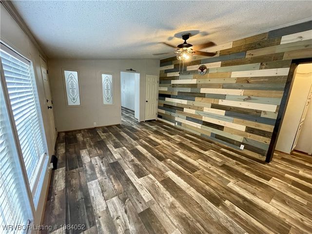 1114 Dogwood Street, Muldrow, OK 74948