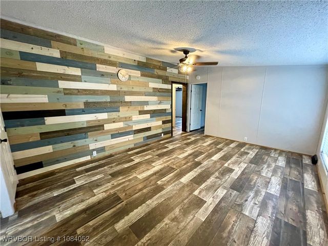 1114 Dogwood Street, Muldrow, OK 74948