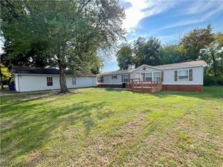 1114 Dogwood Street, Muldrow, OK 74948