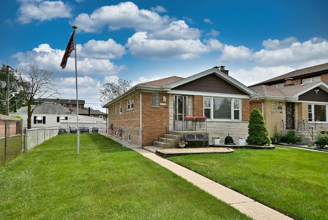 8107 W Irving Park Road, Chicago, IL 60634