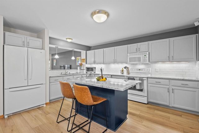 1482 Wild Iris Street, Sun Prairie, WI 53590