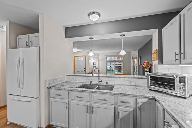 1482 Wild Iris Street, Sun Prairie, WI 53590