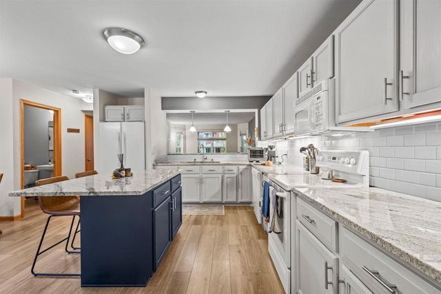 1482 Wild Iris Street, Sun Prairie, WI 53590