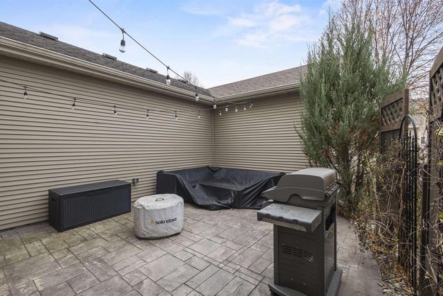 1482 Wild Iris Street, Sun Prairie, WI 53590