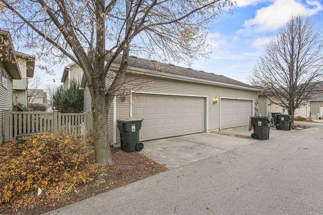 1482 Wild Iris Street, Sun Prairie, WI 53590