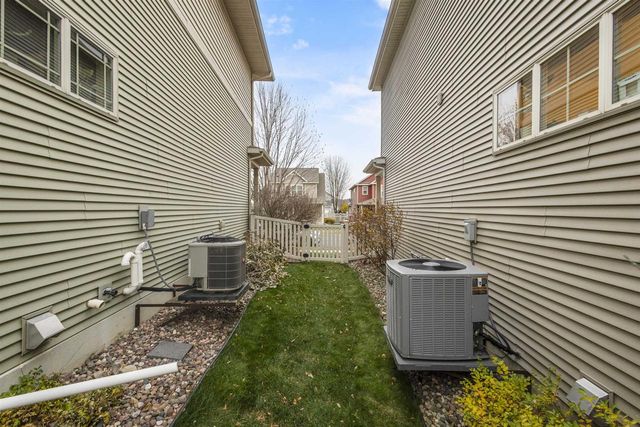 1482 Wild Iris Street, Sun Prairie, WI 53590