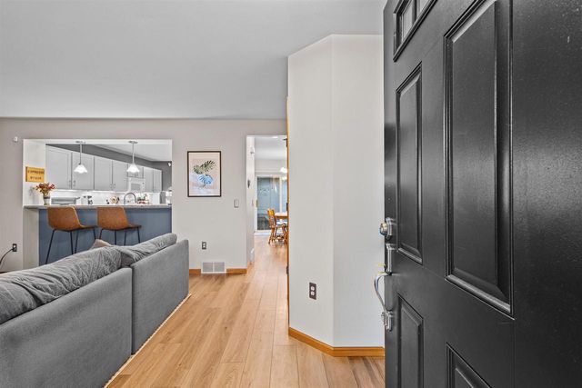 1482 Wild Iris Street, Sun Prairie, WI 53590