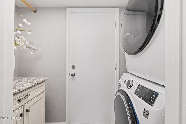 6422 E JUNIPER Avenue, Scottsdale, AZ 85254