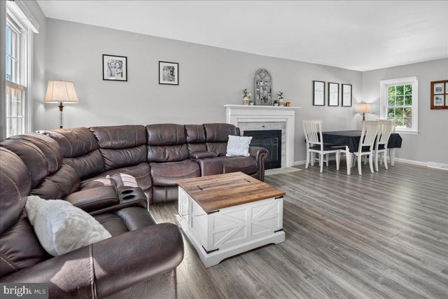 52 BAKUN WAY, Trenton, NJ 08638