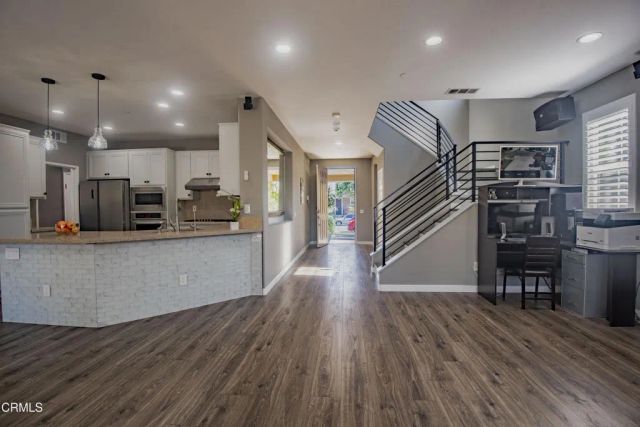 372 Infinidad Street, Oxnard, CA 93030