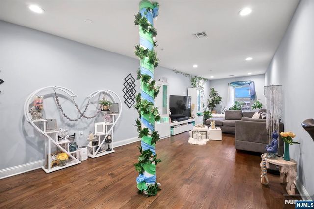 19 Franklin Street, Bloomfield, NJ 07003
