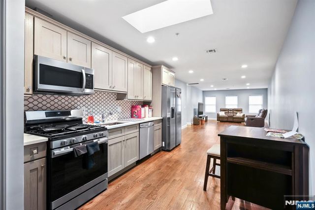 19 Franklin Street, Bloomfield, NJ 07003
