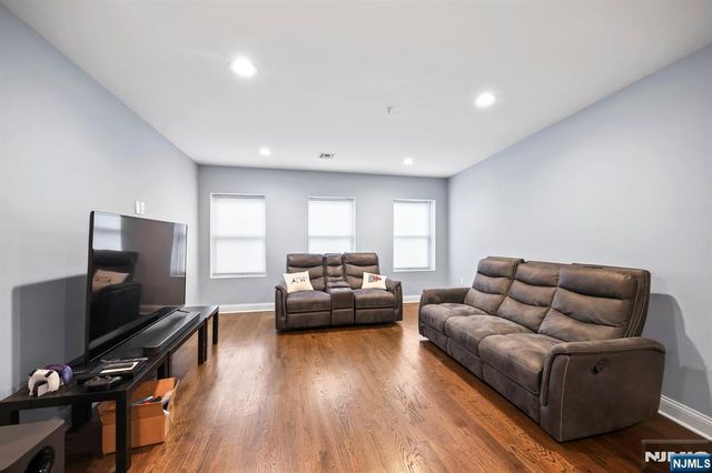 19 Franklin Street, Bloomfield, NJ 07003
