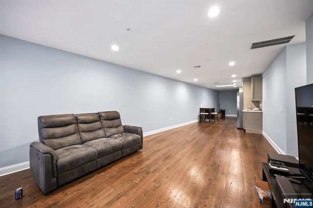 19 Franklin Street, Bloomfield, NJ 07003