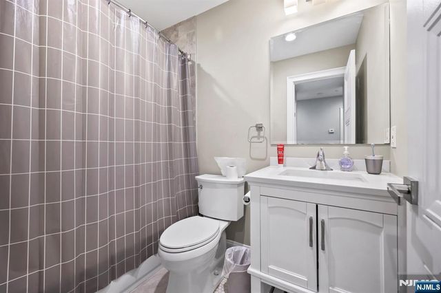 19 Franklin Street, Bloomfield, NJ 07003