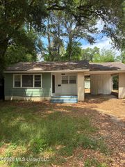 756 Kensington Place, Jackson, MS 39206