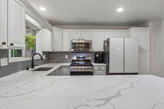N4375 Poplar Avenue, Cambridge, WI 53523