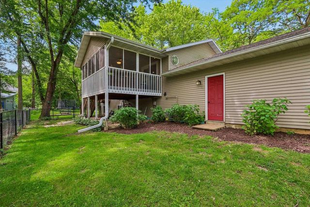 N4375 Poplar Avenue, Cambridge, WI 53523