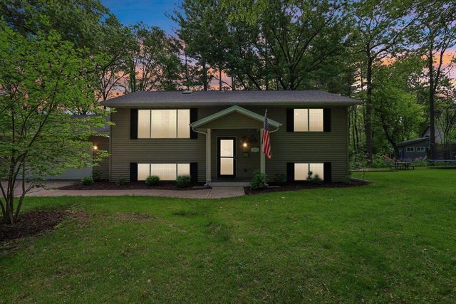 N4375 Poplar Avenue, Cambridge, WI 53523