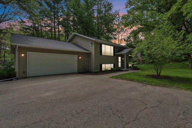 N4375 Poplar Avenue, Cambridge, WI 53523