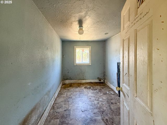 106 IOWA St, Eugene, OR 97402