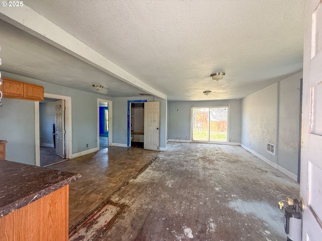 106 IOWA St, Eugene, OR 97402