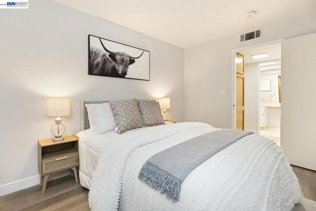 2513 lucy lane b, Walnut Creek, CA 94595