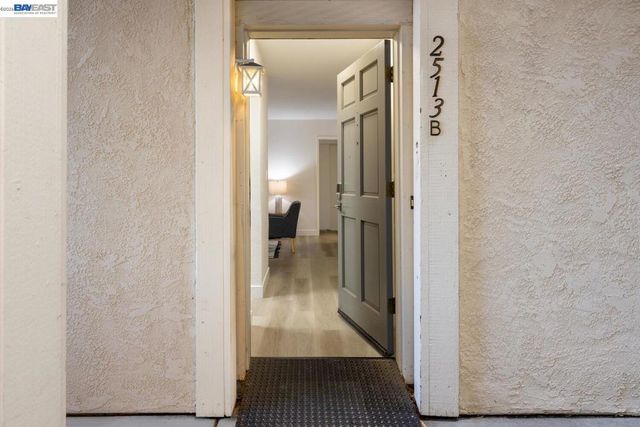 2513 lucy lane b, Walnut Creek, CA 94595
