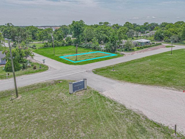 317 Woodson Street, Willis, TX 77378
