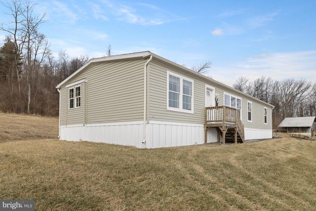 232 HILLTOP RD, Gardners, PA 17324