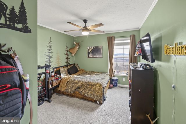 232 HILLTOP RD, Gardners, PA 17324