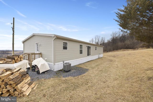 232 HILLTOP RD, Gardners, PA 17324