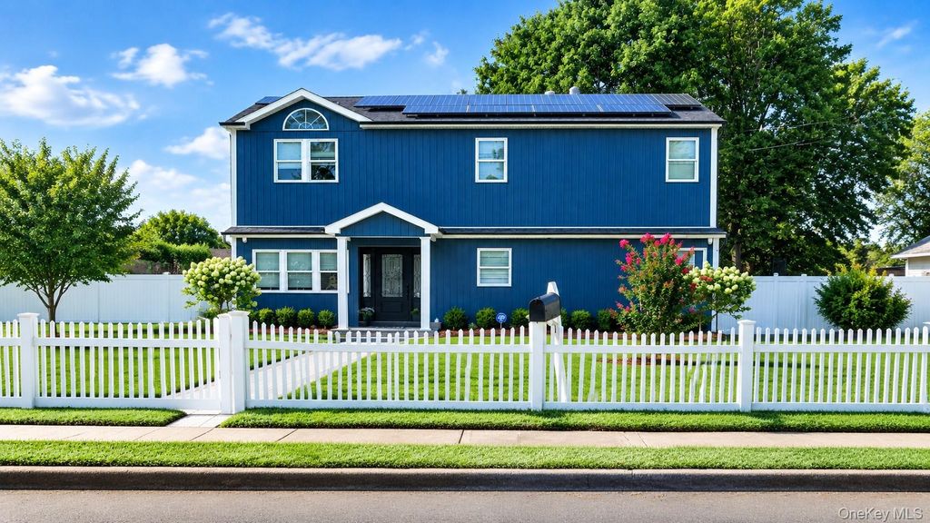 5 Doolittle Avenue, Brentwood, NY 11717 — exterior