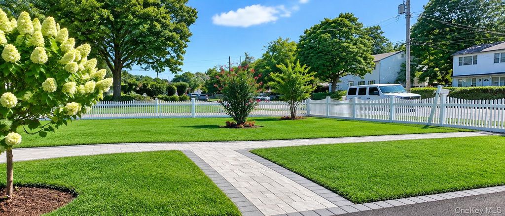 5 Doolittle Avenue, Brentwood, NY 11717 — photo 2