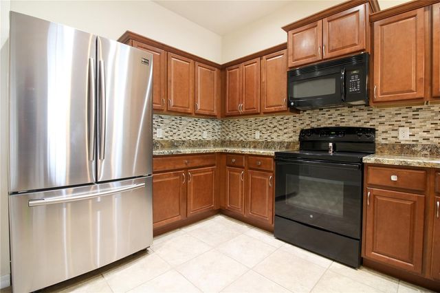 811 KRENSON WOODS LANE, Lakeland, FL 33813