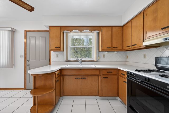 3507 Packard Parkway, Rockford, IL 61101