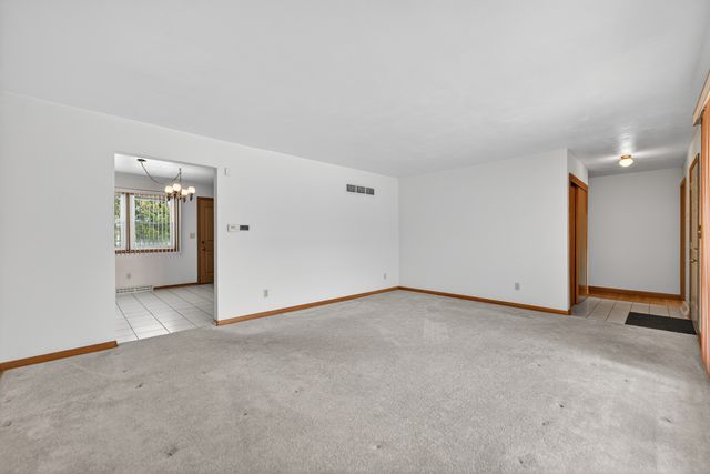 3507 Packard Parkway, Rockford, IL 61101