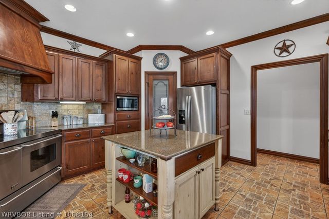 2906 Koller Trail, Van Buren, AR 72956