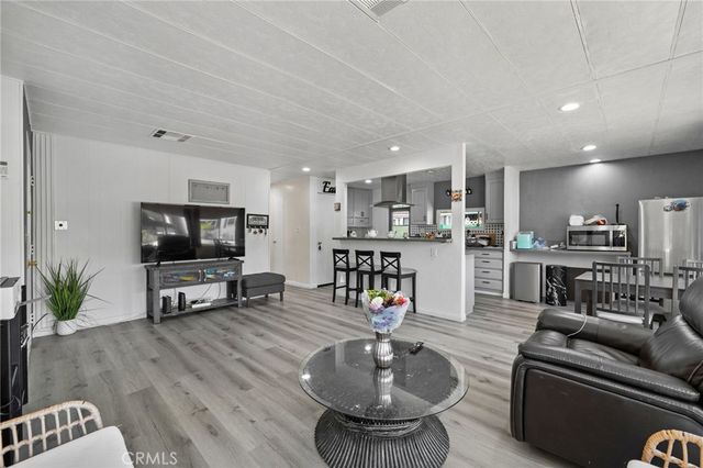 45055 E Florida Avenue 86, Hemet, CA 92544