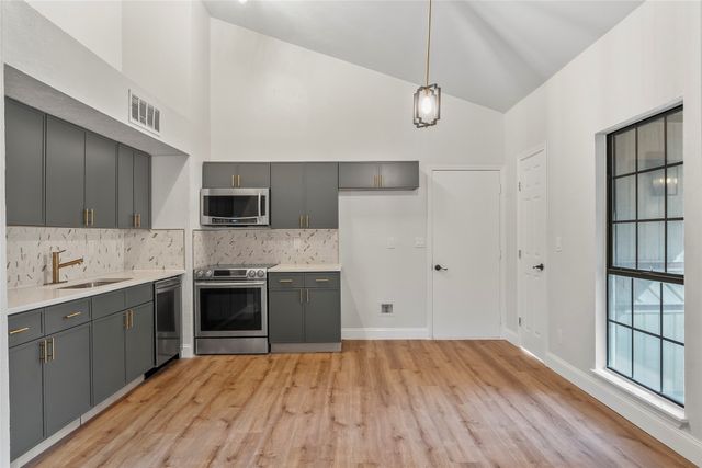 7217 Wayfarer Trail, Fort Worth, TX 76137