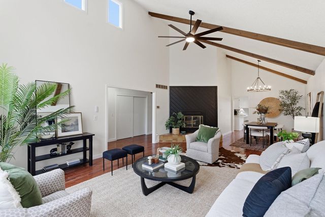 2225 S Capri Ln, Wichita, KS 67207