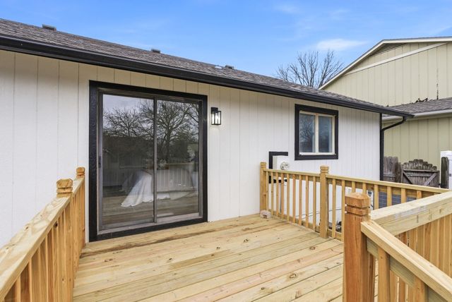 2225 S Capri Ln, Wichita, KS 67207