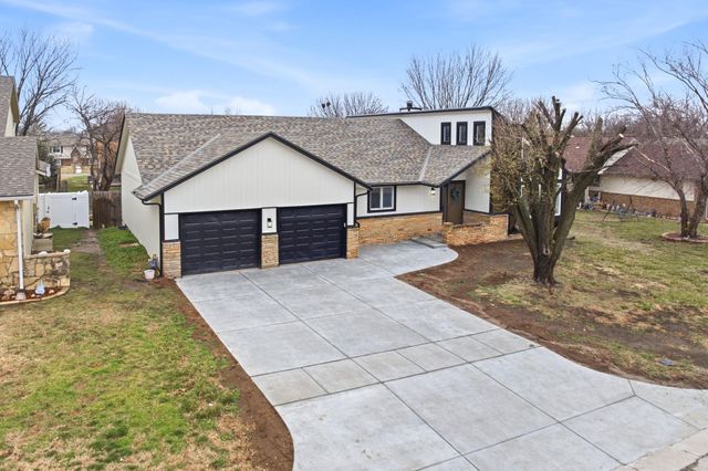 2225 S Capri Ln, Wichita, KS 67207